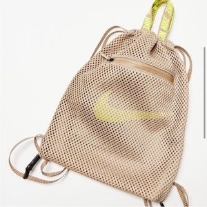 NWOT Nike Drawstring bag